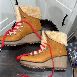 New J. Crew Tan and Red Women's Winter Wedge Boots